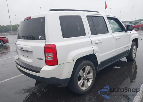 2012 Jeep Patriot Latitude z USA, uszkodzony, nr VIN 1C4NJRFB9CD686228